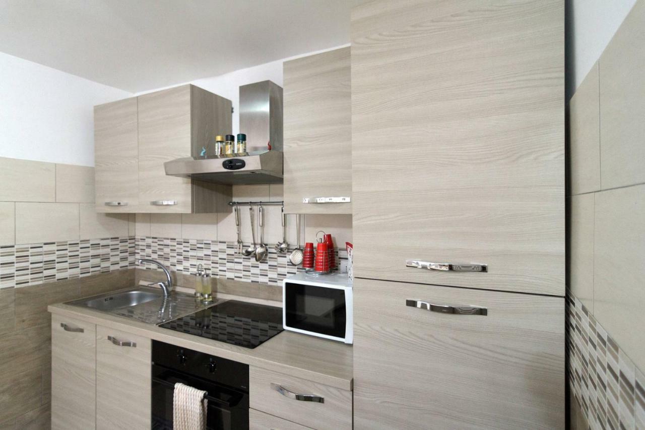 Апартаменты Maurizio E Alessia House Неаполь Экстерьер фото